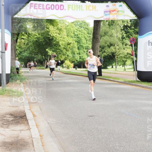 29.06.2025 - hella hamburg halbmarathon MichiJ http://msf.ph/oto/8176413 29.06.2025 10:16:23 Zwischen KM18-KM19 19076 meine-sportfotos.de
