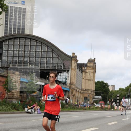 29.06.2025 - hella hamburg halbmarathon Yannick Fuchs http://msf.ph/oto/8176500 29.06.2025 10:27:29 20KM 1707, 1990, 4463, 6358, 7845, 7965, 8062, 9047, 10876, 11150, 11169, 11745, 11877, 11929, 13199, 13686, 13961, 14028, 14276, 14293, 15054, 16425, 16619, 16957, 18135, 18562, 18563 meine-sportfotos.de