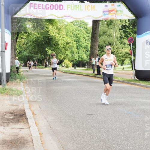 29.06.2025 - hella hamburg halbmarathon MichiJ http://msf.ph/oto/8176507 29.06.2025 10:16:24 Zwischen KM18-KM19 14019, 19076 meine-sportfotos.de