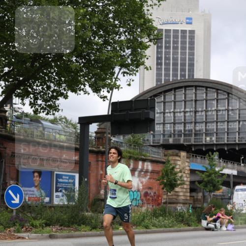 29.06.2025 - hella hamburg halbmarathon Yannick Fuchs http://msf.ph/oto/8176521 29.06.2025 10:27:31 20KM 1707, 1990, 4463, 6358, 7845, 7965, 8062, 10876, 11150, 11169, 11745, 11877, 12899, 12987, 13199, 13686, 13961, 14028, 14276, 14293, 14908, 15054, 16425, 16619, 16957, 18135, 18562, 18563 meine-sportfotos.de