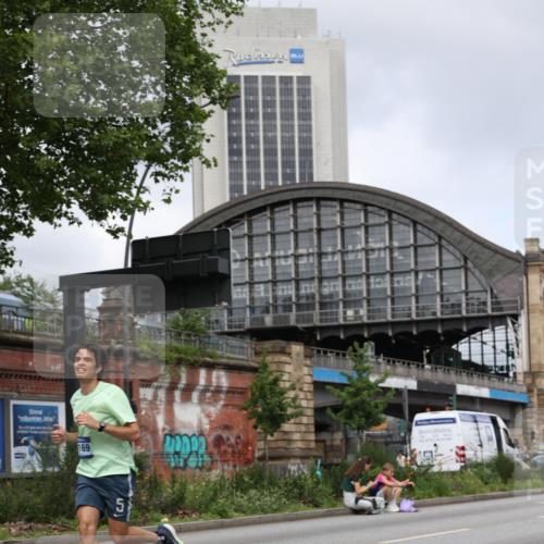 29.06.2025 - hella hamburg halbmarathon Yannick Fuchs http://msf.ph/oto/8176532 29.06.2025 10:27:31 20KM 1707, 1990, 4463, 6358, 7845, 7965, 8062, 10876, 11150, 11169, 11745, 11877, 12899, 12987, 13199, 13686, 13961, 14028, 14276, 14293, 14908, 15054, 16425, 16619, 16957, 18135, 18562, 18563 meine-sportfotos.de