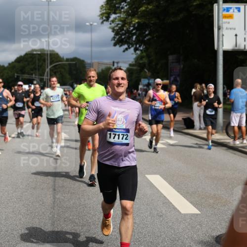 29.06.2025 - hella hamburg halbmarathon Yannick Fuchs http://msf.ph/oto/8176543 29.06.2025 10:41:55 20KM 51, 1592, 1604, 1613, 1696, 2284, 2708, 2839, 2864, 2869, 2953, 3976, 4093, 4377, 4528, 5022, 6009, 6134, 6168, 6716, 7599, 7962, 8234, 8693, 8852, 9544, 9626, 10969, 10988, 11283, 11518, 12679, 12685, 12706, 12870, 13672, 14618, 14619, 14730, 15333, 15350, 15478, 15479, 17172, 17451, 17905, 17915, 17979, 18104, 18430, 18758, 18856, 18922, 18974, 19127, 19181 meine-sportfotos.de