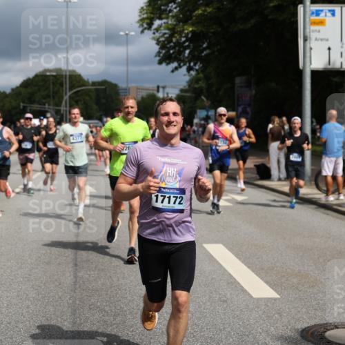29.06.2025 - hella hamburg halbmarathon Yannick Fuchs http://msf.ph/oto/8176549 29.06.2025 10:41:55 20KM 51, 1592, 1604, 1613, 1696, 2284, 2708, 2839, 2864, 2869, 2953, 3976, 4093, 4377, 4528, 5022, 6009, 6134, 6168, 6716, 7599, 7962, 8234, 8693, 8852, 9544, 9626, 10969, 10988, 11283, 11518, 12679, 12685, 12706, 12870, 13672, 14618, 14619, 14730, 15333, 15350, 15478, 15479, 17172, 17451, 17905, 17915, 17979, 18104, 18430, 18758, 18856, 18922, 18974, 19127, 19181 meine-sportfotos.de