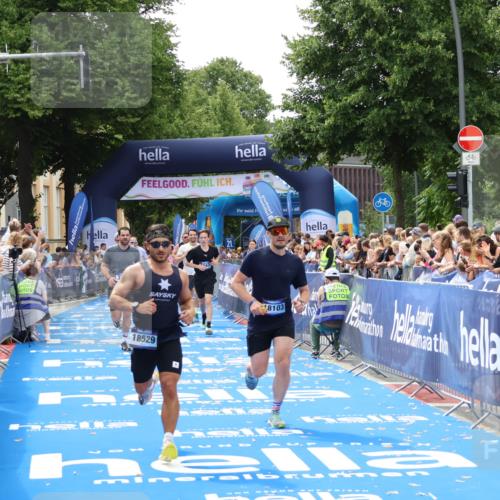 29.06.2025 - hella hamburg halbmarathon Zöllner http://msf.ph/oto/8176553 29.06.2025 10:37:58 Ziel 3480, 3530, 7229, 9643, 10793, 13900, 15303, 18103, 18529 meine-sportfotos.de