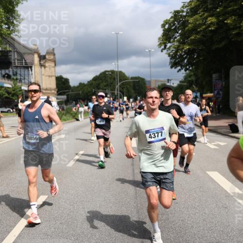 29.06.2025 - hella hamburg halbmarathon Yannick Fuchs http://msf.ph/oto/8176630 29.06.2025 10:41:57 20KM 51, 1604, 1613, 1696, 2284, 2708, 2839, 2864, 2869, 2953, 3976, 4377, 4528, 5022, 6009, 6134, 6168, 6716, 7599, 7962, 8234, 8693, 9544, 9626, 10969, 10988, 11283, 12679, 12685, 12870, 13007, 13672, 13948, 14618, 14619, 14730, 15333, 15350, 15478, 15479, 17172, 17451, 17905, 17915, 17979, 18104, 18430, 18758, 18856, 18922, 18974, 19181 meine-sportfotos.de