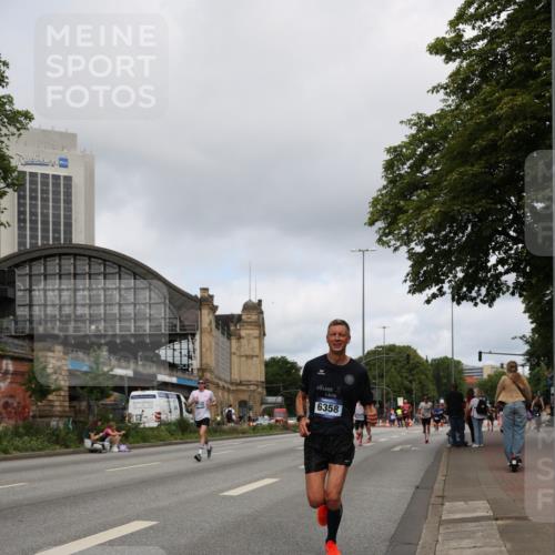 29.06.2025 - hella hamburg halbmarathon Yannick Fuchs http://msf.ph/oto/8176640 29.06.2025 10:27:33 20KM 1990, 4463, 6358, 7845, 7965, 8062, 10876, 11150, 11169, 11745, 11877, 12899, 12987, 13199, 13686, 13961, 14028, 14276, 14908, 15054, 16425, 16619, 18135, 18562, 18563 meine-sportfotos.de