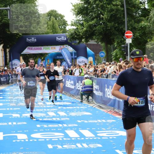 29.06.2025 - hella hamburg halbmarathon Zöllner http://msf.ph/oto/8176644 29.06.2025 10:38:00 Ziel 3480, 3530, 7229, 9643, 10793, 11952, 12915, 13900, 15303, 16698, 18103, 18529 meine-sportfotos.de