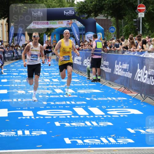 29.06.2025 - hella hamburg halbmarathon Zöllner http://msf.ph/oto/8176725 29.06.2025 10:27:29 Ziel 4678, 9804, 13941, 14019, 15576, 18567, 19114 meine-sportfotos.de