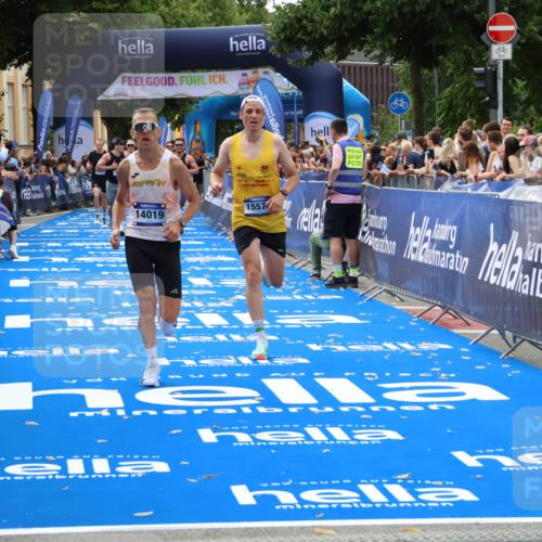 29.06.2025 - hella hamburg halbmarathon Zöllner http://msf.ph/oto/8176740 29.06.2025 10:27:29 Ziel 4678, 9804, 13941, 14019, 15576, 18567, 19114 meine-sportfotos.de