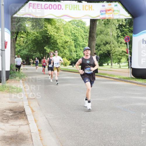 29.06.2025 - hella hamburg halbmarathon MichiJ http://msf.ph/oto/8176778 29.06.2025 10:16:33 Zwischen KM18-KM19 14728, 17258 meine-sportfotos.de
