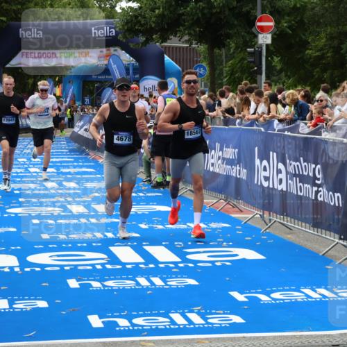 29.06.2025 - hella hamburg halbmarathon Zöllner http://msf.ph/oto/8176848 29.06.2025 10:27:34 Ziel 4678, 9804, 12341, 13941, 18567, 19114 meine-sportfotos.de