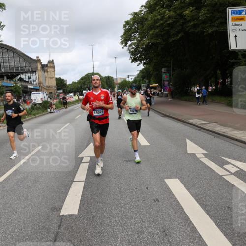 29.06.2025 - hella hamburg halbmarathon Yannick Fuchs http://msf.ph/oto/8176859 29.06.2025 10:27:46 20KM 1990, 4463, 4679, 4749, 8062, 10453, 11745, 11877, 12290, 12899, 12987, 13199, 13686, 13961, 14028, 14276, 14908, 15054, 16425, 16619, 17056, 17151, 18679, 19059 meine-sportfotos.de