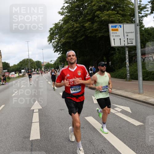 29.06.2025 - hella hamburg halbmarathon Yannick Fuchs http://msf.ph/oto/8176889 29.06.2025 10:27:47 20KM 1990, 4463, 4679, 4749, 8062, 10453, 11745, 11877, 12290, 12899, 12987, 13686, 13961, 14028, 14167, 14276, 14908, 16425, 16619, 17056, 17151, 18679, 19059 meine-sportfotos.de