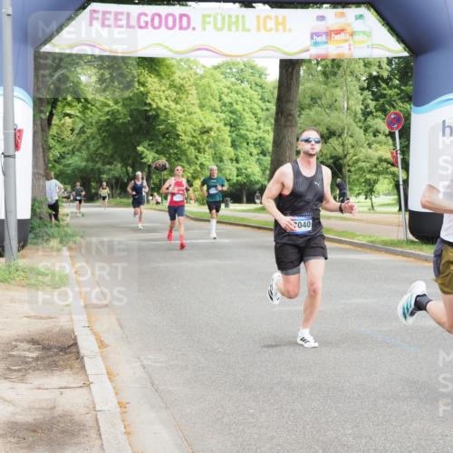 29.06.2025 - hella hamburg halbmarathon MichiJ http://msf.ph/oto/8176908 29.06.2025 10:16:35 Zwischen KM18-KM19 7380, 17258 meine-sportfotos.de