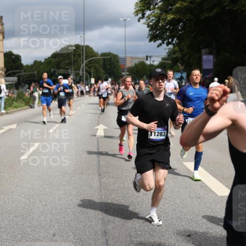 29.06.2025 - hella hamburg halbmarathon Yannick Fuchs http://msf.ph/oto/8176926 29.06.2025 10:42:01 20KM 51, 1604, 1613, 1696, 2213, 2284, 2708, 2839, 2869, 2953, 3976, 4377, 4528, 4601, 5022, 5528, 6009, 6134, 7599, 8234, 8927, 9544, 9626, 10969, 10988, 11283, 11961, 12679, 12685, 12870, 13007, 13672, 13948, 14383, 14618, 14619, 14730, 15333, 15350, 15478, 15479, 17172, 17451, 17905, 17915, 17979, 18104, 18430, 18758, 18856, 18922, 18974, 19181 meine-sportfotos.de