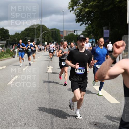 29.06.2025 - hella hamburg halbmarathon Yannick Fuchs http://msf.ph/oto/8176935 29.06.2025 10:42:01 20KM 51, 1604, 1613, 1696, 2213, 2284, 2708, 2839, 2869, 2953, 3976, 4377, 4528, 4601, 5022, 5528, 6009, 6134, 7599, 8234, 8927, 9544, 9626, 10969, 10988, 11283, 11961, 12679, 12685, 12870, 13007, 13672, 13948, 14383, 14618, 14619, 14730, 15333, 15350, 15478, 15479, 17172, 17451, 17905, 17915, 17979, 18104, 18430, 18758, 18856, 18922, 18974, 19181 meine-sportfotos.de