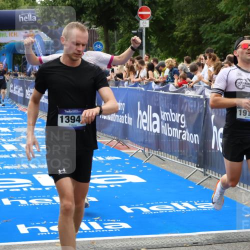 29.06.2025 - hella hamburg halbmarathon Zöllner http://msf.ph/oto/8176948 29.06.2025 10:27:37 Ziel 2203, 7651, 9804, 12341, 13941, 17354, 18832, 19114 meine-sportfotos.de
