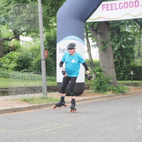 29.06.2025 - hella hamburg halbmarathon KatJ http://msf.ph/oto/8177139 29.06.2025 09:21:23 Zwischen KM18-KM19  meine-sportfotos.de