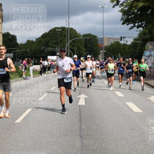 29.06.2025 - hella hamburg halbmarathon Yannick Fuchs http://msf.ph/oto/8177147 29.06.2025 10:42:05 20KM 1604, 1613, 1696, 2213, 2284, 2340, 2708, 2839, 2869, 2953, 3976, 4528, 4601, 5022, 5024, 5528, 5915, 6009, 6134, 6836, 7599, 8234, 8927, 9262, 9544, 9626, 10969, 10988, 11211, 11283, 11961, 12685, 12870, 13007, 13672, 13948, 14383, 14618, 14619, 14730, 15333, 15478, 15479, 15808, 16205, 17451, 17905, 17915, 17979, 18104, 18430, 18758, 18836, 18856, 18922, 18963, 18974, 19181 meine-sportfotos.de