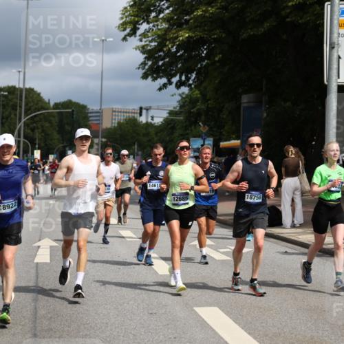 29.06.2025 - hella hamburg halbmarathon Yannick Fuchs http://msf.ph/oto/8177336 29.06.2025 10:42:09 20KM 1320, 1613, 1696, 2213, 2284, 2340, 2708, 2953, 3747, 4324, 4528, 4601, 5024, 5362, 5528, 5915, 6009, 6836, 7599, 8234, 8927, 9262, 9544, 9626, 10969, 11211, 11283, 11961, 12685, 13007, 13948, 14383, 14618, 14619, 15309, 15333, 15478, 15479, 15735, 15808, 16149, 16205, 17451, 17905, 18104, 18206, 18430, 18758, 18836, 18922, 18963, 18974, 19181 meine-sportfotos.de