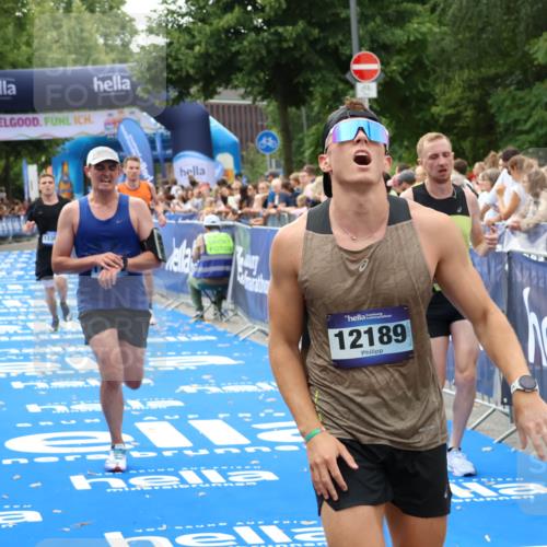 29.06.2025 - hella hamburg halbmarathon Zöllner http://msf.ph/oto/8177428 29.06.2025 10:28:07 Ziel 10485, 12189, 13383, 14757, 15883, 17488 meine-sportfotos.de
