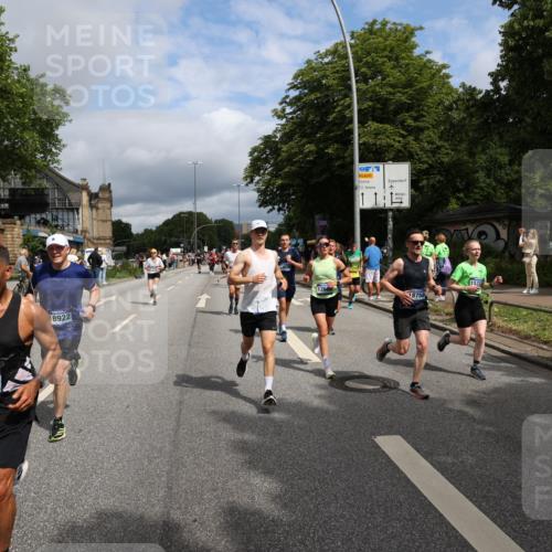 29.06.2025 - hella hamburg halbmarathon Yannick Fuchs http://msf.ph/oto/8177475 29.06.2025 10:42:11 20KM 1320, 2213, 2284, 2340, 2708, 2953, 3747, 4324, 4528, 4601, 5024, 5362, 5528, 5915, 6009, 6836, 7599, 8234, 8927, 9262, 9538, 9544, 9626, 10969, 11211, 11961, 12685, 13007, 13948, 14383, 14618, 14619, 14797, 15309, 15333, 15478, 15479, 15735, 15808, 16149, 16205, 17905, 18104, 18206, 18430, 18758, 18790, 18836, 18922, 18963, 18974, 19181 meine-sportfotos.de