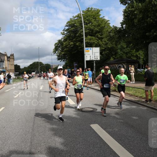 29.06.2025 - hella hamburg halbmarathon Yannick Fuchs http://msf.ph/oto/8177492 29.06.2025 10:42:11 20KM 1320, 2213, 2284, 2340, 2708, 2953, 3747, 4324, 4528, 4601, 5024, 5362, 5528, 5915, 6009, 6836, 7599, 8234, 8927, 9262, 9538, 9544, 9626, 10969, 11211, 11961, 12685, 13007, 13948, 14383, 14618, 14619, 14797, 15309, 15333, 15478, 15479, 15735, 15808, 16149, 16205, 17905, 18104, 18206, 18430, 18758, 18790, 18836, 18922, 18963, 18974, 19181 meine-sportfotos.de