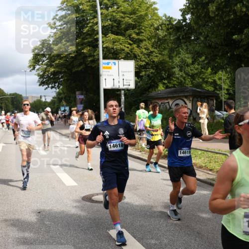 29.06.2025 - hella hamburg halbmarathon Yannick Fuchs http://msf.ph/oto/8177581 29.06.2025 10:42:12 20KM 1320, 2213, 2284, 2340, 2708, 2953, 3747, 4324, 4528, 4601, 5024, 5362, 5528, 5915, 6009, 6836, 7599, 8234, 8927, 9262, 9538, 9544, 9626, 11211, 11961, 12549, 12685, 13007, 13948, 14383, 14618, 14619, 14797, 15309, 15333, 15478, 15479, 15735, 15808, 16149, 16205, 17905, 18206, 18430, 18476, 18758, 18790, 18836, 18922, 18963, 18974, 19181 meine-sportfotos.de