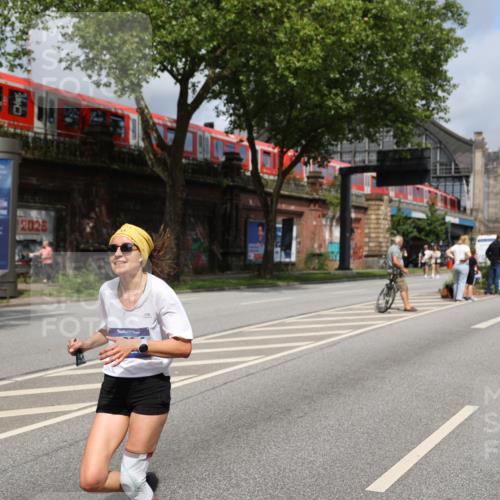 29.06.2025 - hella hamburg halbmarathon Yannick Fuchs http://msf.ph/oto/8177627 29.06.2025 10:42:14 20KM 1320, 2213, 2340, 2708, 2953, 3747, 4324, 4528, 4601, 5024, 5362, 5528, 5915, 6009, 6081, 6836, 7599, 8234, 8927, 9262, 9538, 9544, 9626, 11211, 11961, 12549, 12685, 13007, 13570, 13614, 13948, 14383, 14618, 14619, 14797, 15309, 15333, 15478, 15479, 15590, 15629, 15735, 15808, 16149, 16205, 16414, 16766, 17905, 18206, 18430, 18476, 18758, 18790, 18836, 18922, 18963, 18974, 19181 meine-sportfotos.de