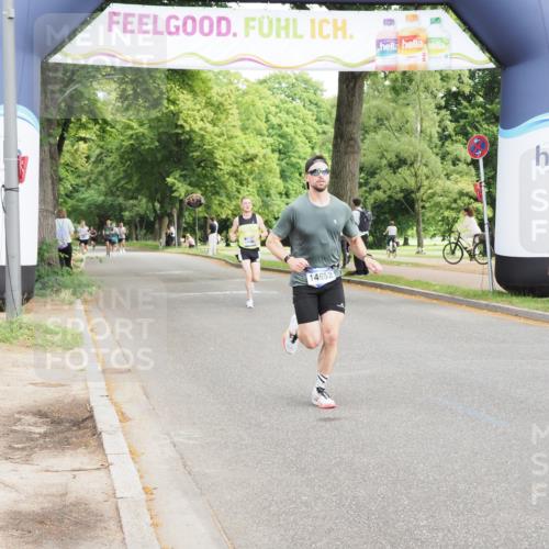 29.06.2025 - hella hamburg halbmarathon MichiJ http://msf.ph/oto/8177729 29.06.2025 10:16:45 Zwischen KM18-KM19 10485, 12992, 13779, 15671 meine-sportfotos.de
