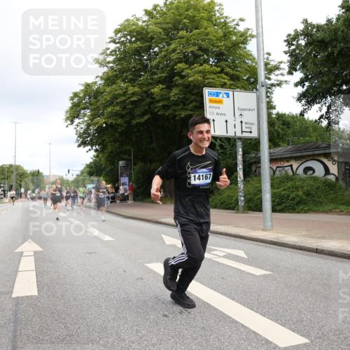 29.06.2025 - hella hamburg halbmarathon Yannick Fuchs http://msf.ph/oto/8177754 29.06.2025 10:28:07 20KM 1910, 1959, 2746, 2836, 4602, 4679, 4749, 6473, 7723, 8956, 10453, 12290, 14167, 14466, 14975, 16881, 16931, 17056, 17151, 17175, 17802, 18455, 18679, 18687, 18731, 18854 meine-sportfotos.de