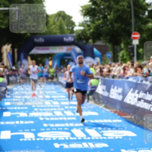 29.06.2025 - hella hamburg halbmarathon Zöllner http://msf.ph/oto/8177886 29.06.2025 10:38:39 Ziel 9403, 11379, 14905, 17154 meine-sportfotos.de