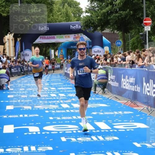 29.06.2025 - hella hamburg halbmarathon Zöllner http://msf.ph/oto/8177888 29.06.2025 10:28:34 Ziel 5328, 17374 meine-sportfotos.de