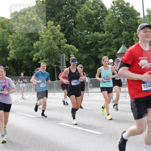 29.06.2025 - hella hamburg halbmarathon Jannik Wohlers http://msf.ph/oto/8177922 29.06.2025 10:22:33 Lombardsbrücke 1029, 1853, 2766, 3003, 3029, 3034, 4190, 4266, 5629, 6578, 6784, 6785, 7266, 7891, 9133, 9913, 10205, 10826, 12025, 12190, 12265, 13560, 13921, 14041, 14525, 14801, 15469, 16565, 16566, 16618, 16801, 16863, 17657 meine-sportfotos.de
