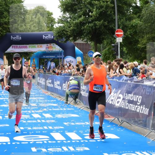 29.06.2025 - hella hamburg halbmarathon Zöllner http://msf.ph/oto/8178030 29.06.2025 10:28:44 Ziel 1953, 3968, 6090, 10222, 15655, 17213, 17428 meine-sportfotos.de