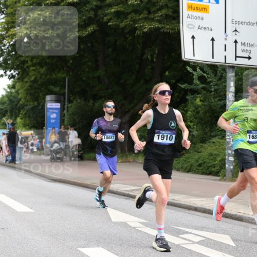 29.06.2025 - hella hamburg halbmarathon Yannick Fuchs http://msf.ph/oto/8178067 29.06.2025 10:28:13 20KM 1910, 1959, 2746, 2836, 4246, 4602, 4679, 6473, 7723, 8956, 12290, 14167, 14466, 14975, 15268, 15326, 16755, 16881, 16931, 17056, 17175, 17802, 18455, 18687, 18731, 18854 meine-sportfotos.de