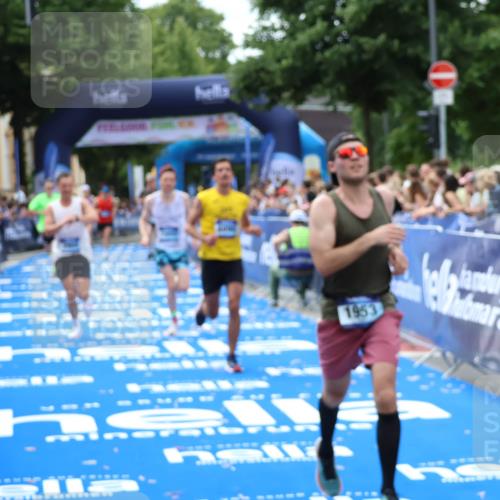29.06.2025 - hella hamburg halbmarathon Zöllner http://msf.ph/oto/8178128 29.06.2025 10:28:47 Ziel 1953, 2604, 3968, 6090, 10486, 15655, 17428, 18763 meine-sportfotos.de