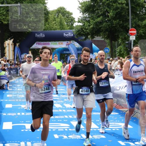 29.06.2025 - hella hamburg halbmarathon Zöllner http://msf.ph/oto/8178134 29.06.2025 10:38:48 Ziel 2296, 2719, 4148, 5248, 6684, 8450, 9264, 9540, 10218, 11055, 11281, 11282, 12772, 13755, 13800, 14093, 15372, 18188, 19004 meine-sportfotos.de