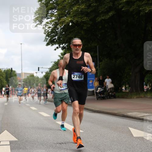 29.06.2025 - hella hamburg halbmarathon Yannick Fuchs http://msf.ph/oto/8178141 29.06.2025 10:28:14 20KM 1053, 1910, 1959, 2746, 2836, 4246, 4602, 4679, 6473, 7723, 8956, 12290, 14167, 14466, 14975, 15268, 15326, 16755, 16881, 16931, 17175, 17802, 18455, 18687, 18731, 18854 meine-sportfotos.de