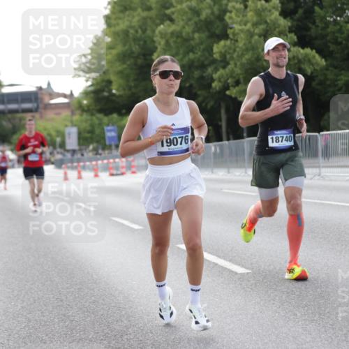 29.06.2025 - hella hamburg halbmarathon Jannik Wohlers http://msf.ph/oto/8178174 29.06.2025 09:42:23 Lombardsbrücke 5612, 7331, 7855, 9269, 10468, 11078, 11228, 12360, 13346, 13872, 13913, 14753, 14836, 16615, 17614, 18740, 19041, 19042, 19050, 19076, 19078 meine-sportfotos.de