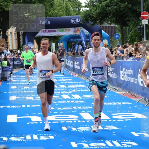 29.06.2025 - hella hamburg halbmarathon Zöllner http://msf.ph/oto/8178198 29.06.2025 10:28:49 Ziel 2604, 3968, 6090, 10486, 15655, 17428, 18763 meine-sportfotos.de