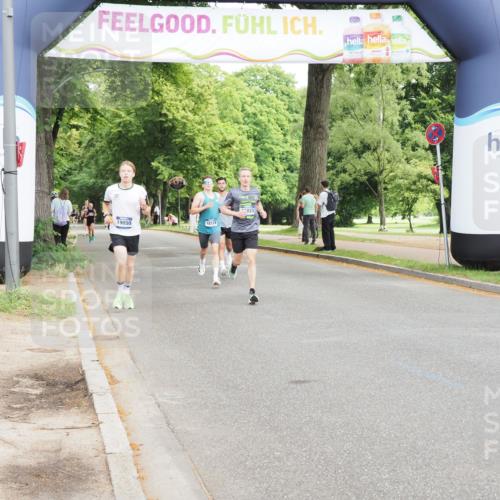 29.06.2025 - hella hamburg halbmarathon MichiJ http://msf.ph/oto/8178223 29.06.2025 10:16:55 Zwischen KM18-KM19  meine-sportfotos.de