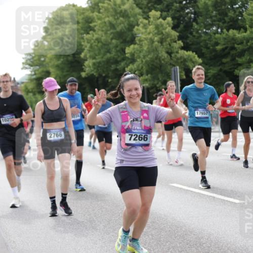 29.06.2025 - hella hamburg halbmarathon Jannik Wohlers http://msf.ph/oto/8178231 29.06.2025 10:22:34 Lombardsbrücke 1029, 1853, 2766, 3003, 3029, 3034, 4190, 4266, 5629, 6578, 6784, 6785, 7266, 7891, 9133, 9913, 10205, 10826, 12025, 12190, 12265, 13560, 13921, 14041, 14525, 14801, 15469, 16565, 16566, 16618, 16801, 16863, 17657 meine-sportfotos.de