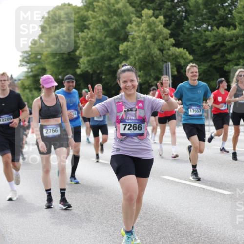 29.06.2025 - hella hamburg halbmarathon Jannik Wohlers http://msf.ph/oto/8178268 29.06.2025 10:22:34 Lombardsbrücke 1029, 1853, 2766, 3003, 3029, 3034, 4190, 4266, 5629, 6578, 6784, 6785, 7266, 7891, 9133, 9913, 10205, 10826, 12025, 12190, 12265, 13560, 13921, 14041, 14525, 14801, 15469, 16565, 16566, 16618, 16801, 16863, 17657 meine-sportfotos.de
