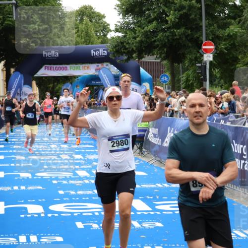 29.06.2025 - hella hamburg halbmarathon Zöllner http://msf.ph/oto/8178581 29.06.2025 10:39:02 Ziel 1164, 1803, 2262, 2980, 3136, 4359, 6682, 8958, 11447, 13137, 15561, 15873, 18734, 19151 meine-sportfotos.de