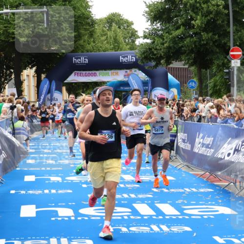 29.06.2025 - hella hamburg halbmarathon Zöllner http://msf.ph/oto/8178682 29.06.2025 10:39:05 Ziel 1164, 1803, 2262, 3136, 4359, 6682, 6686, 6687, 11447, 11619, 15561, 15873, 16820, 18734, 19151 meine-sportfotos.de