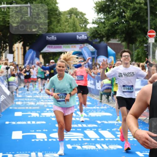 29.06.2025 - hella hamburg halbmarathon Zöllner http://msf.ph/oto/8178742 29.06.2025 10:39:07 Ziel 1164, 1445, 1803, 2262, 4359, 4759, 6682, 6686, 6687, 11447, 11619, 12137, 15561, 15873, 16820, 18734, 19151 meine-sportfotos.de