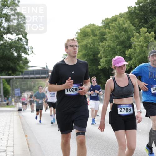 29.06.2025 - hella hamburg halbmarathon Jannik Wohlers http://msf.ph/oto/8178754 29.06.2025 10:22:36 Lombardsbrücke 1029, 1853, 3029, 3034, 4190, 4266, 5629, 6578, 6784, 6785, 6849, 7266, 7891, 9133, 9913, 10205, 12025, 12190, 12265, 13560, 13921, 14041, 14525, 15469, 16565, 16566, 16618, 16801, 16863, 17657 meine-sportfotos.de