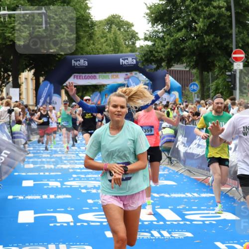 29.06.2025 - hella hamburg halbmarathon Zöllner http://msf.ph/oto/8178763 29.06.2025 10:39:07 Ziel 1164, 1445, 1803, 2262, 4359, 4759, 6682, 6686, 6687, 11447, 11619, 12137, 15561, 15873, 16820, 18734, 19151 meine-sportfotos.de