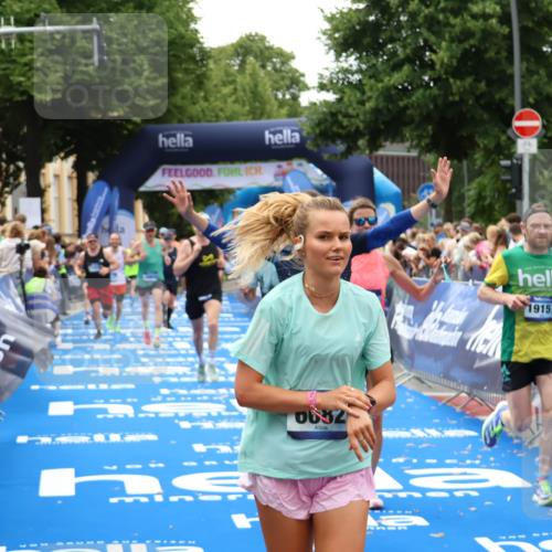 29.06.2025 - hella hamburg halbmarathon Zöllner http://msf.ph/oto/8178771 29.06.2025 10:39:08 Ziel 1164, 1445, 1803, 2262, 4359, 4759, 6682, 6686, 6687, 11447, 11619, 12137, 15556, 16656, 16820, 18734, 19151 meine-sportfotos.de